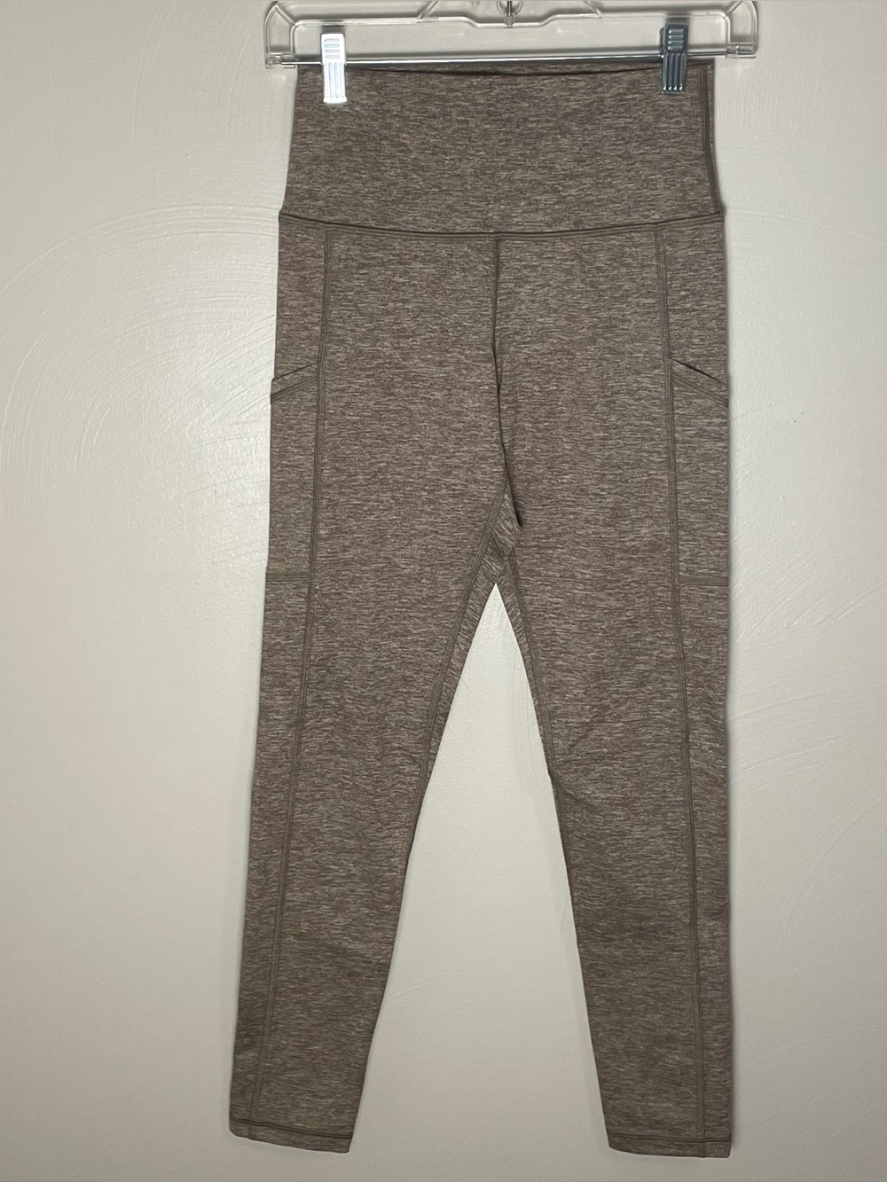 Offline by Aerie Tan Women’s Leggings With Pockets size medium